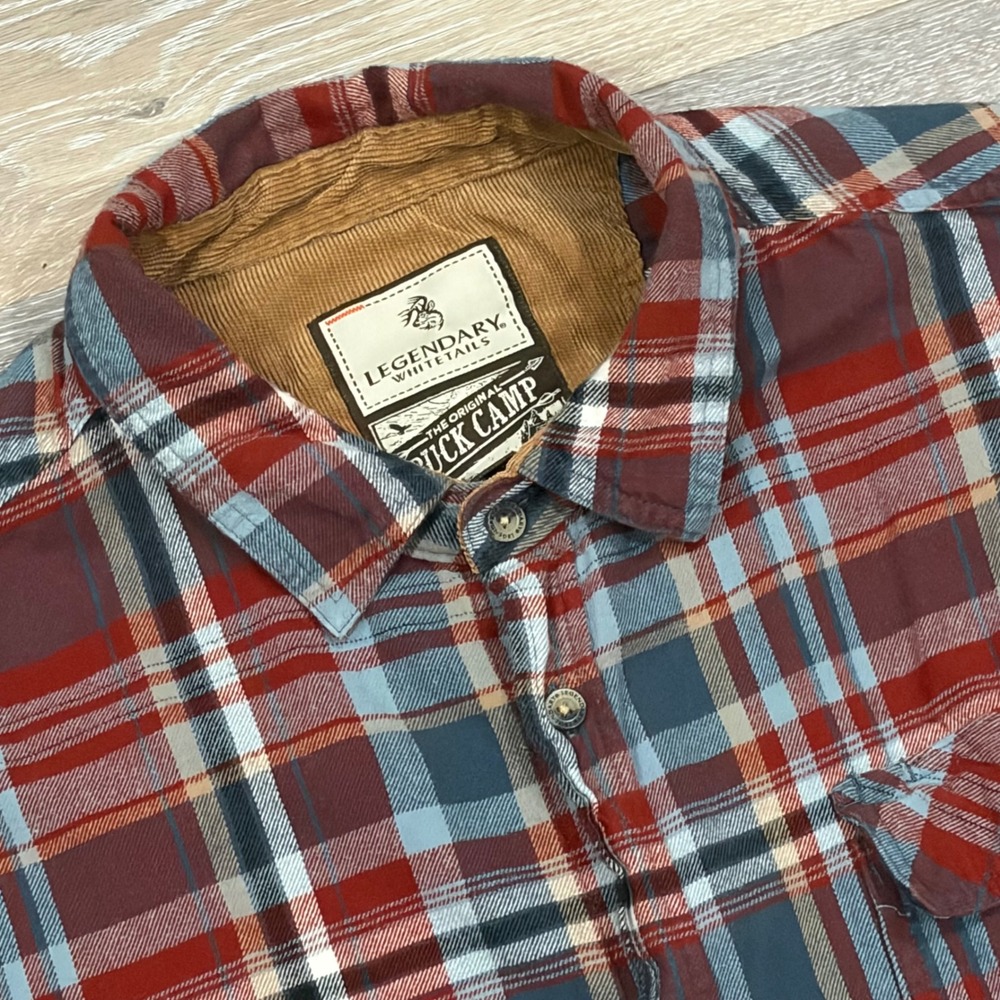 Legendary Whitetails Buck Camp Mens XLT Red Blue‎ Plaid Flannel Shirt